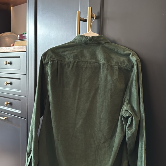 J. CREW MEN’S CORDUROY GREEN SHIRT - Picture 3 of 4